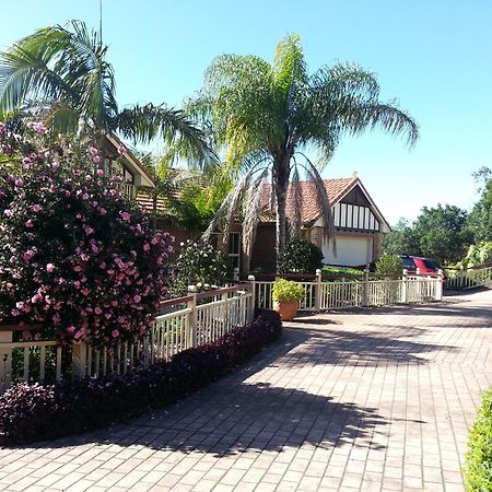 Tranquil Garden Hideaway Apartment Ormeau Bagian luar foto