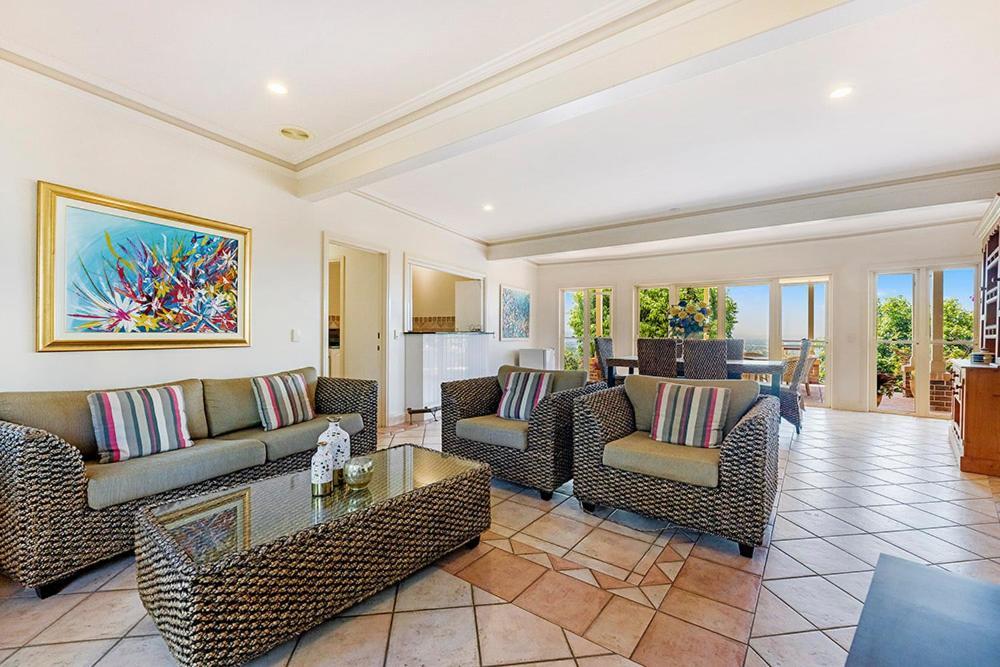 Tranquil Garden Hideaway Apartment Ormeau Bagian luar foto