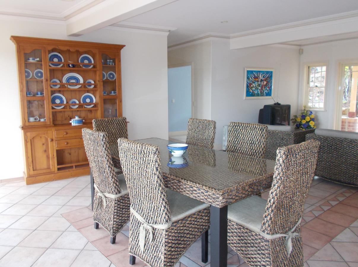 Tranquil Garden Hideaway Apartment Ormeau Bagian luar foto